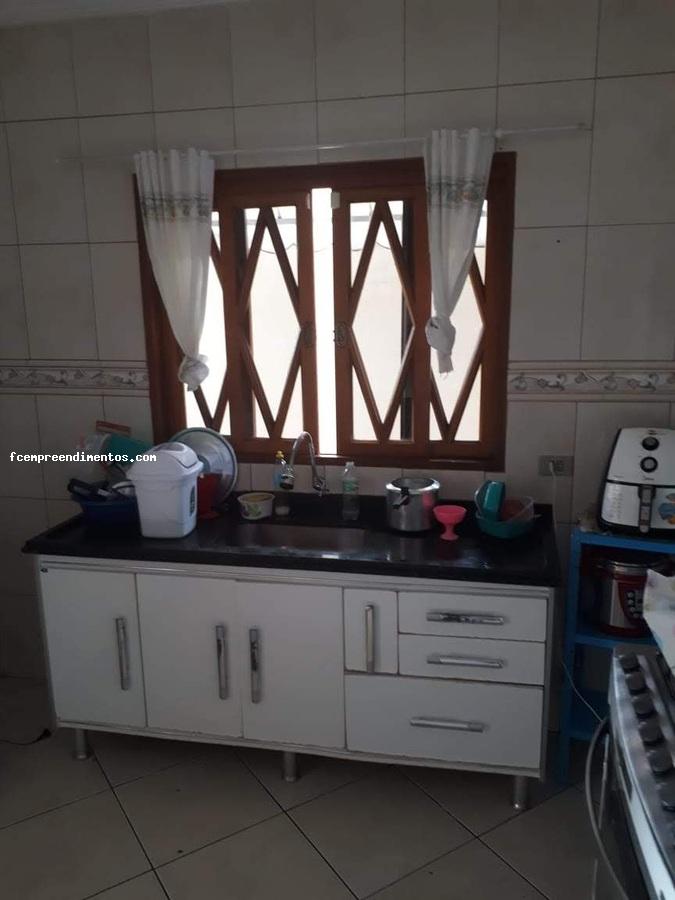 Casa à venda com 3 quartos, 168m² - Foto 12