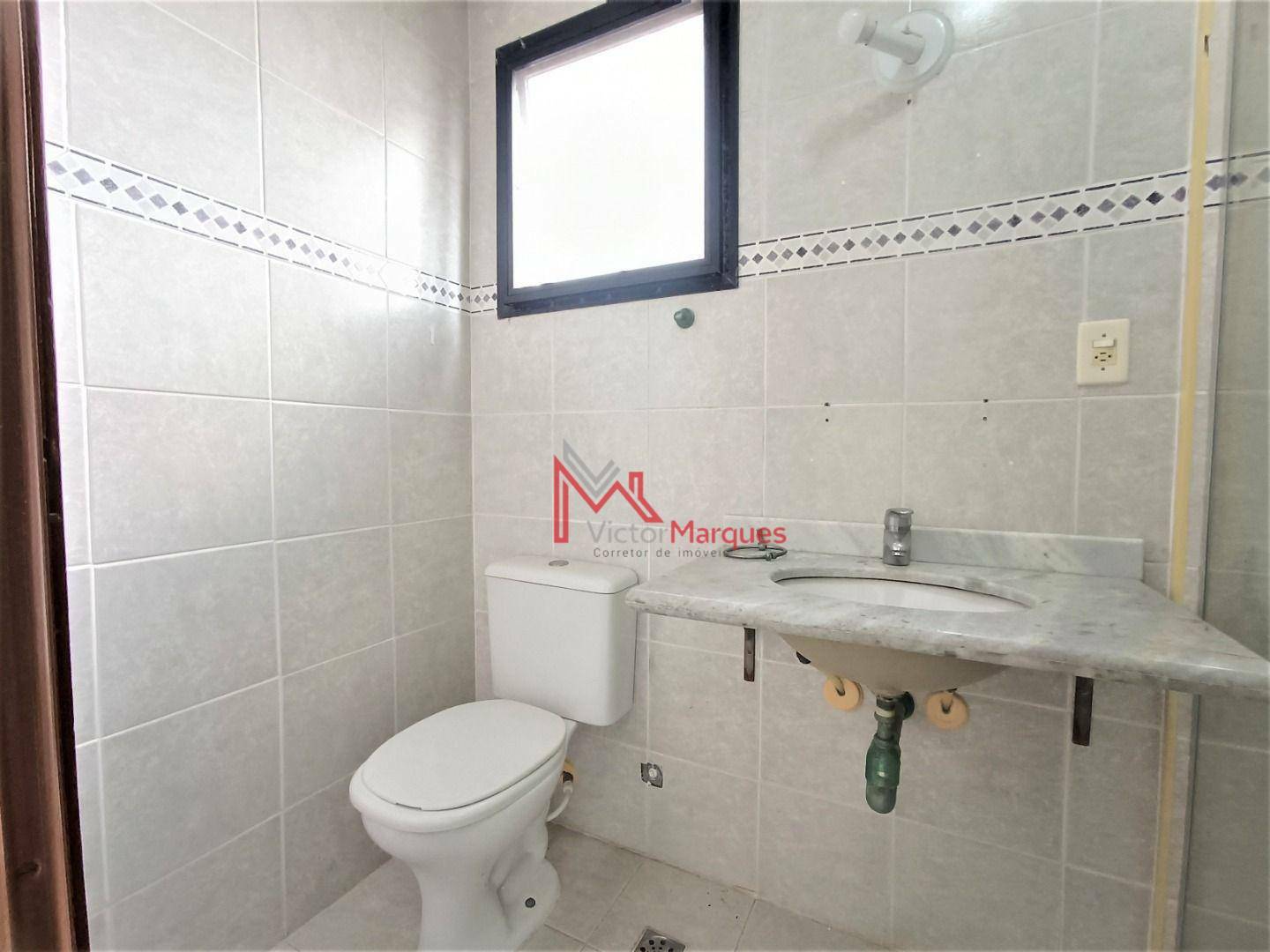 Apartamento para alugar com 3 quartos, 125m² - Foto 28