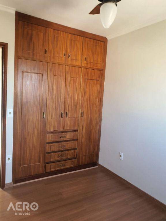 Apartamento à venda com 3 quartos, 66m² - Foto 15