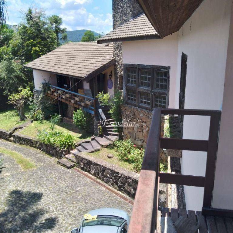 Sobrado à venda com 3 quartos, 500m² - Foto 2