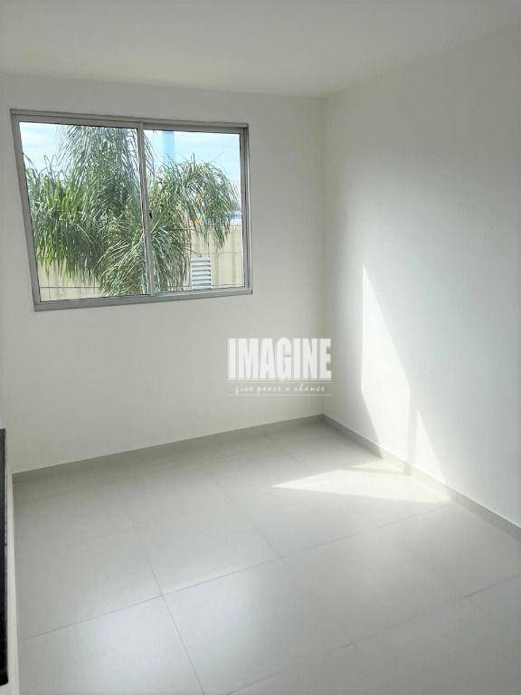 Apartamento à venda com 2 quartos, 50m² - Foto 3