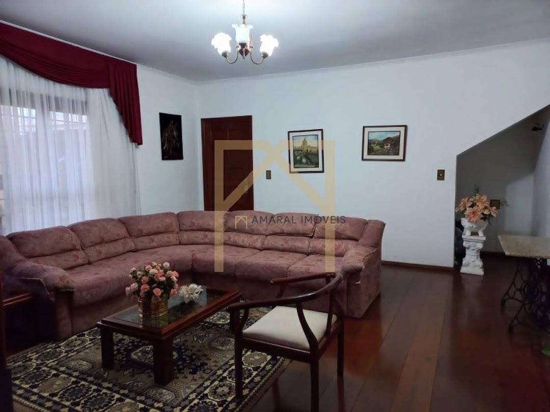 Casa à venda com 4 quartos, 240m² - Foto 9