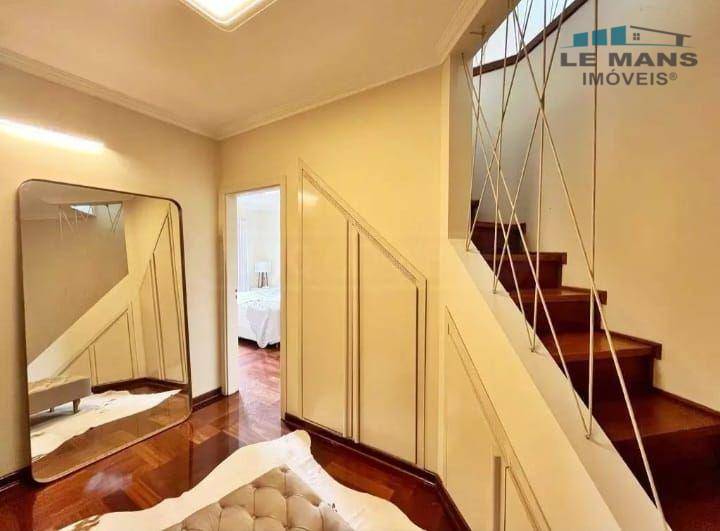 Casa à venda e aluguel com 5 quartos, 358m² - Foto 3