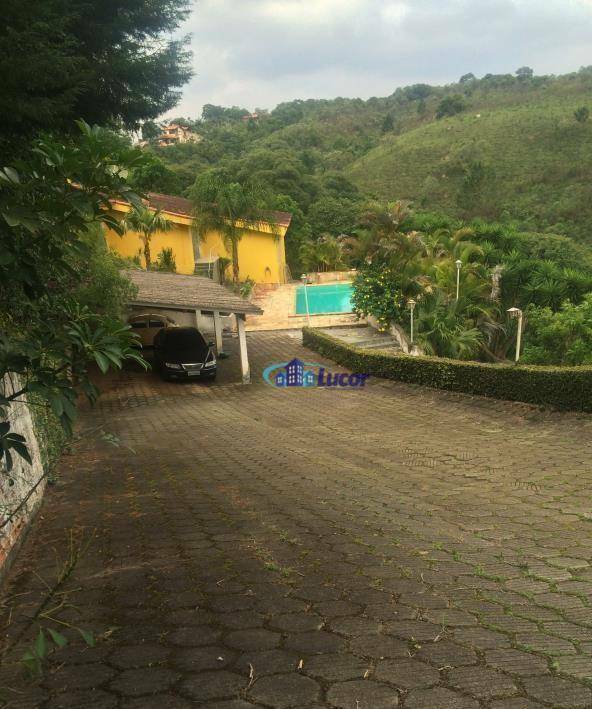 Casa de Condomínio à venda com 4 quartos, 390m² - Foto 4