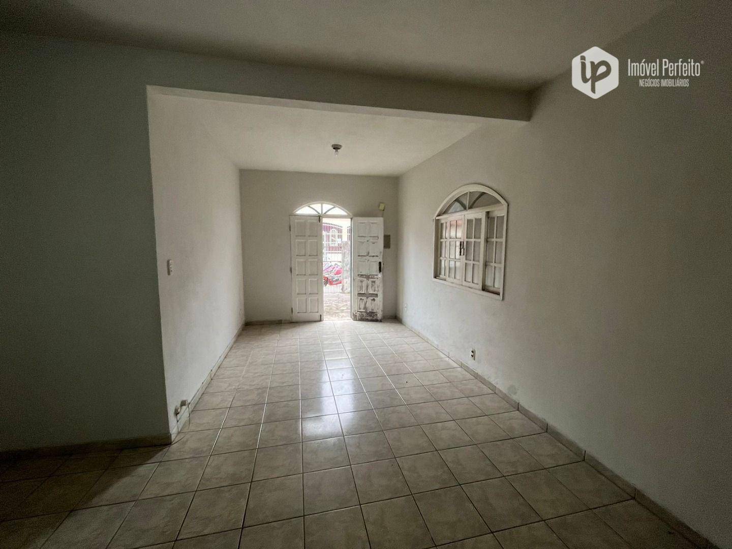 Casa para alugar com 3 quartos, 100m² - Foto 3