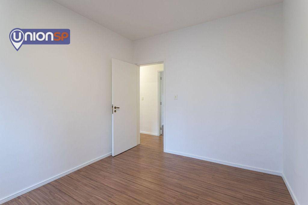 Apartamento à venda com 3 quartos, 113m² - Foto 13