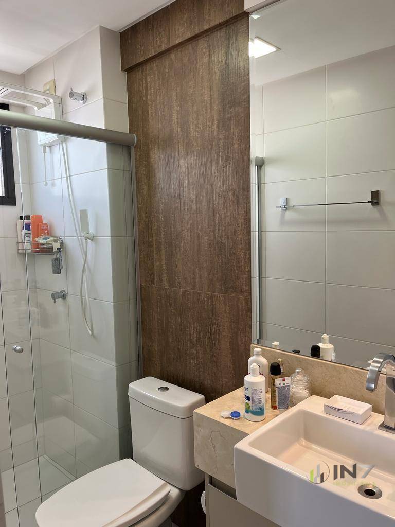 Apartamento à venda com 3 quartos, 111m² - Foto 8