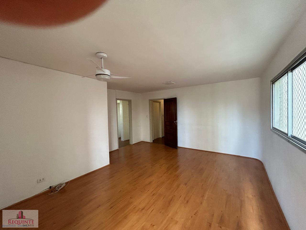 Apartamento à venda com 2 quartos, 70m² - Foto 11