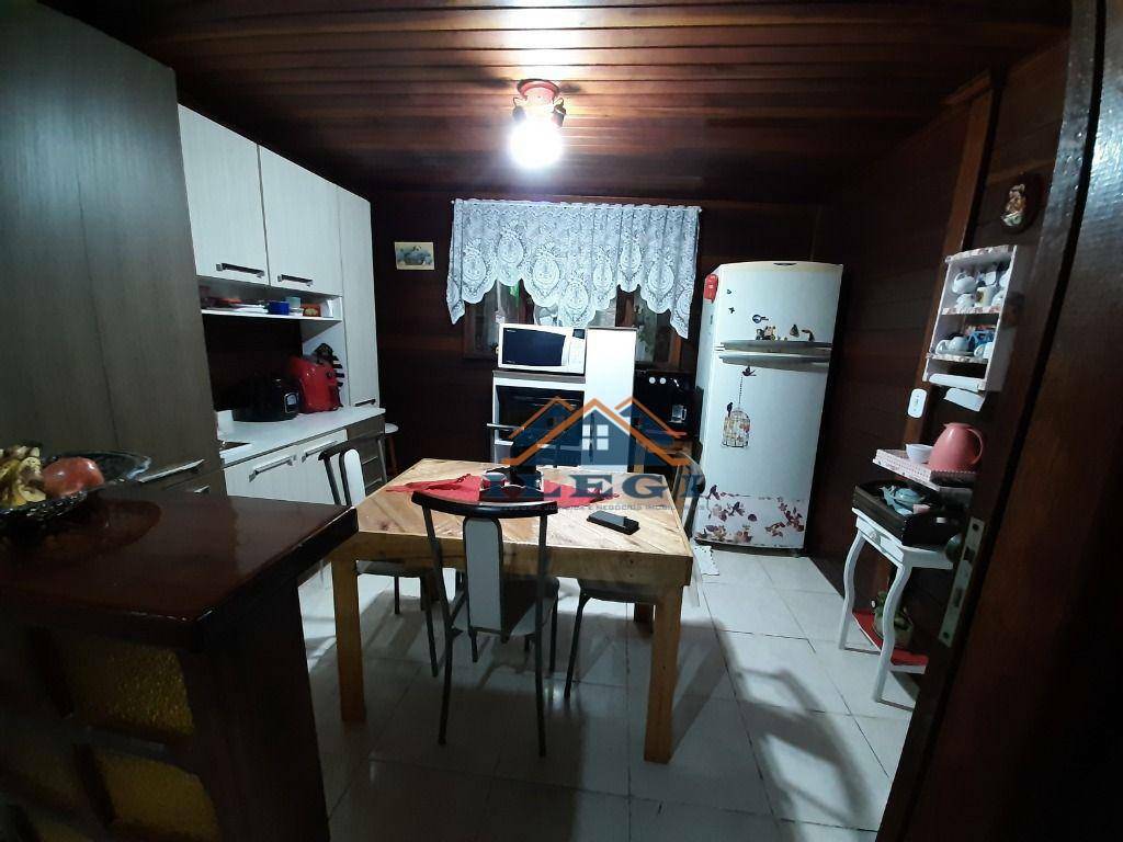 Casa à venda com 3 quartos, 213m² - Foto 6