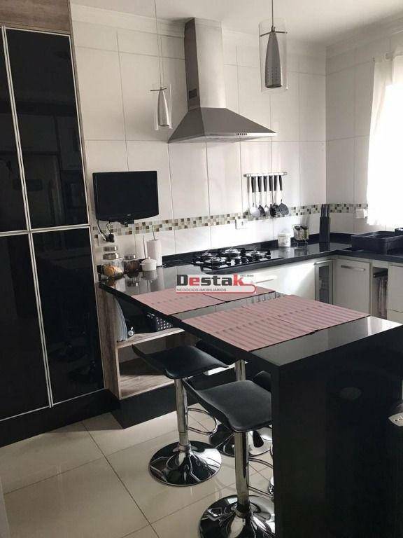 Sobrado à venda com 2 quartos, 205m² - Foto 5