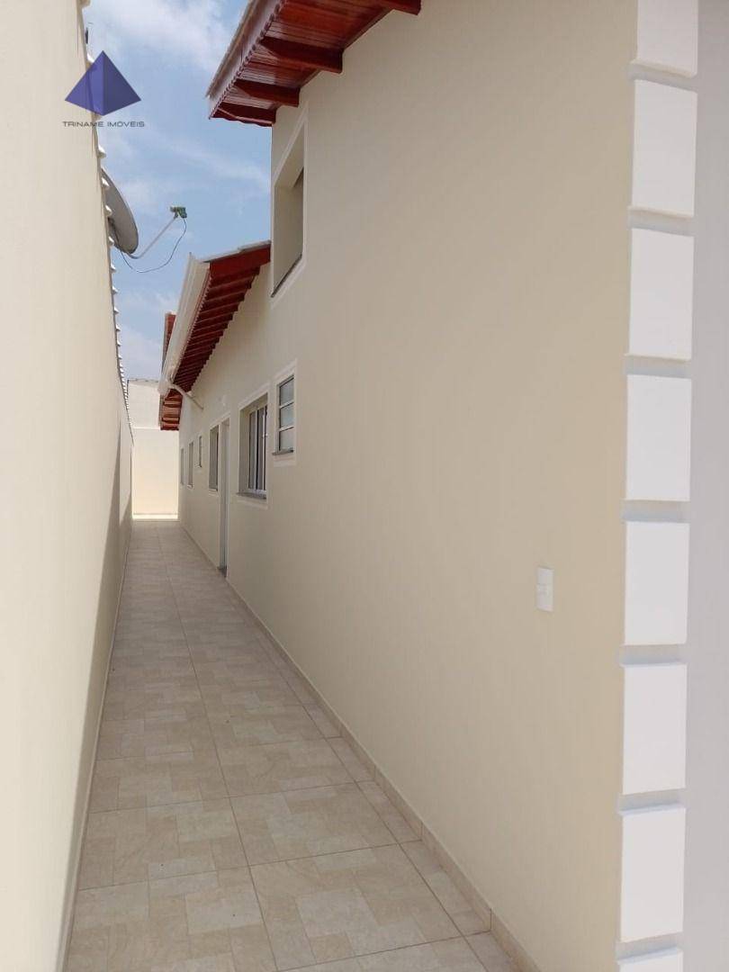 Casa à venda com 3 quartos, 69m² - Foto 2