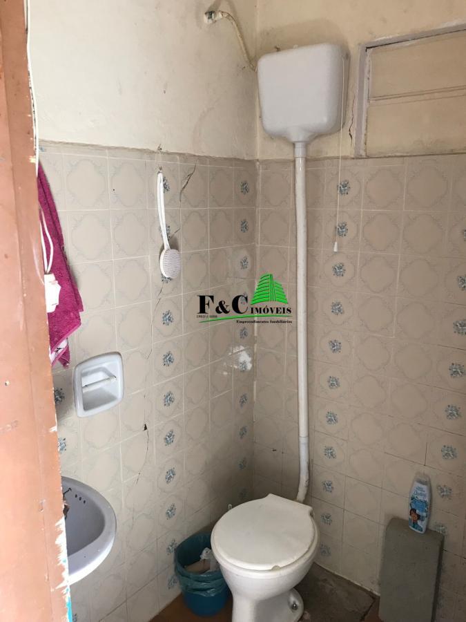 Casa à venda com 4 quartos, 250m² - Foto 22