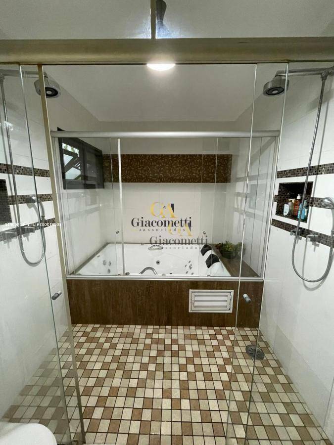 Casa de Condomínio à venda com 4 quartos, 354m² - Foto 36