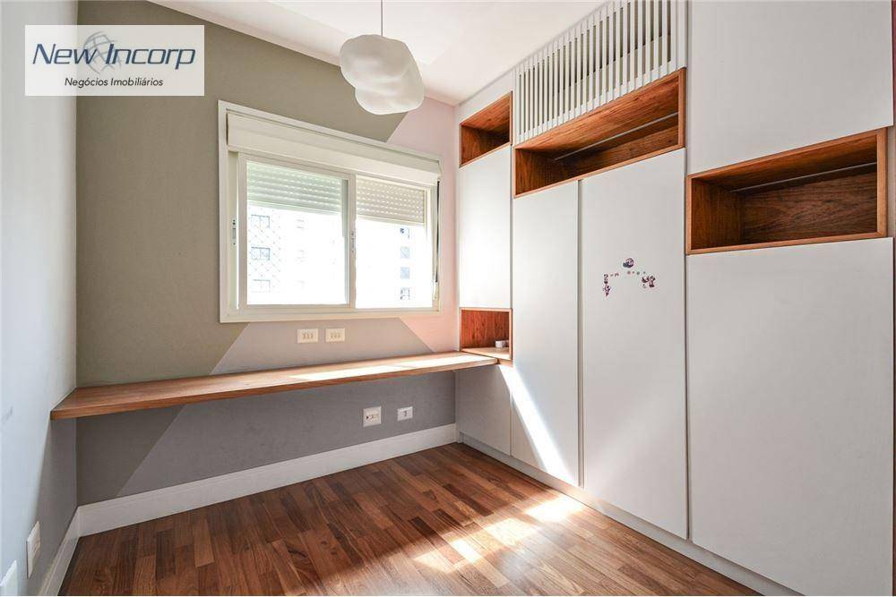 Apartamento à venda com 3 quartos, 240m² - Foto 15