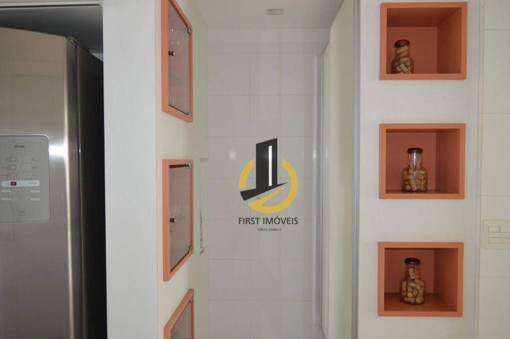 Apartamento à venda com 3 quartos, 192m² - Foto 5