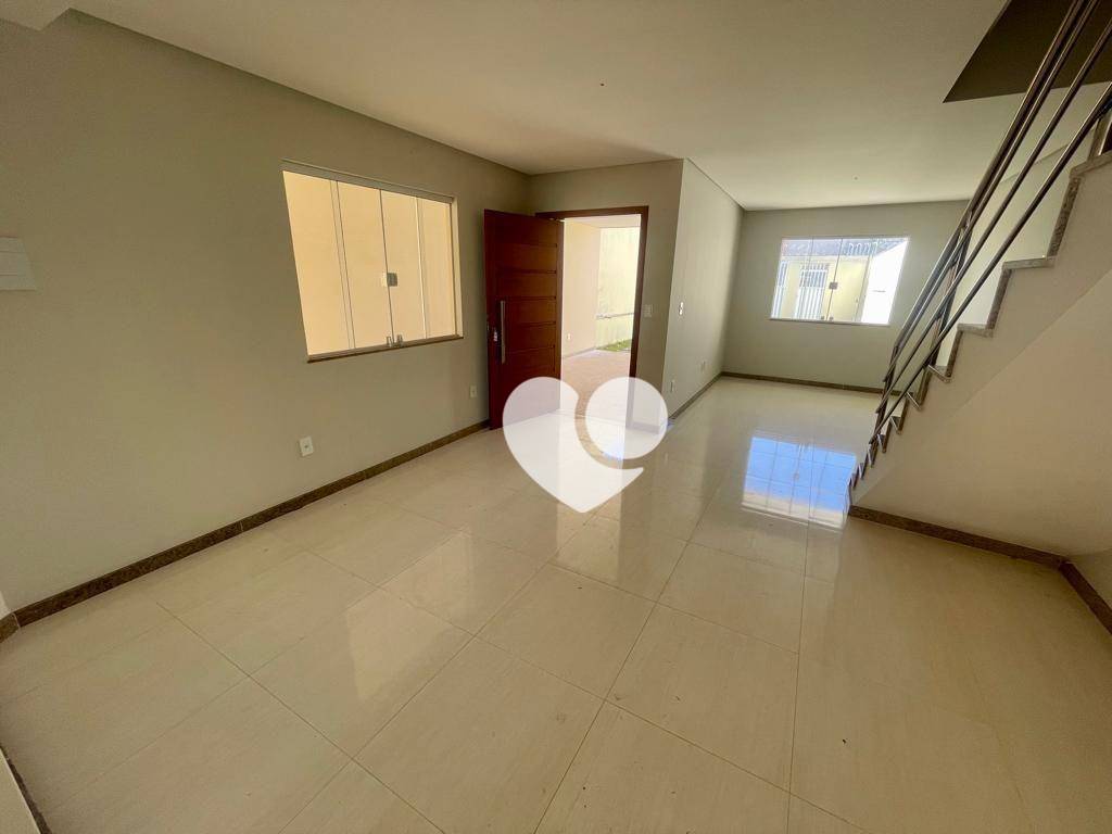 Casa de Condomínio à venda com 3 quartos, 130m² - Foto 4