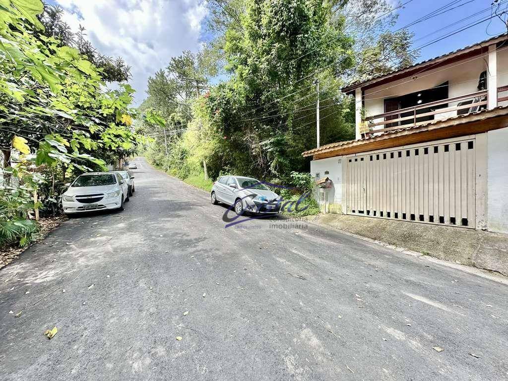 Casa à venda com 2 quartos, 139m² - Foto 3