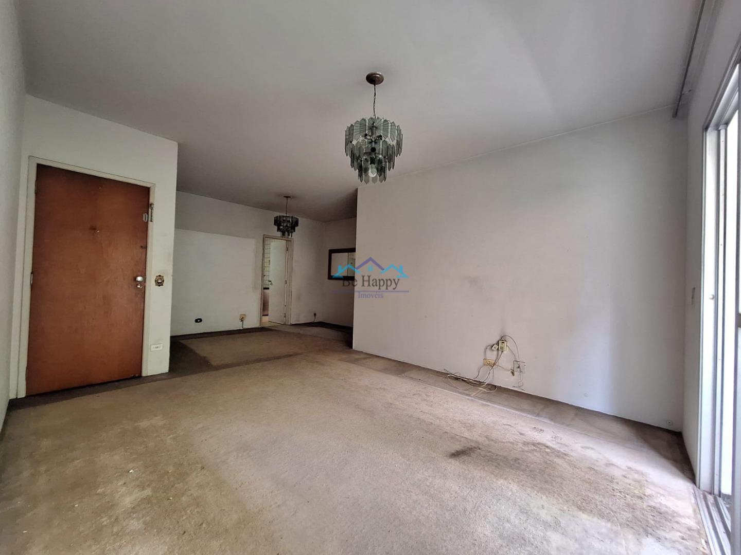 Apartamento à venda com 3 quartos, 200m² - Foto 2