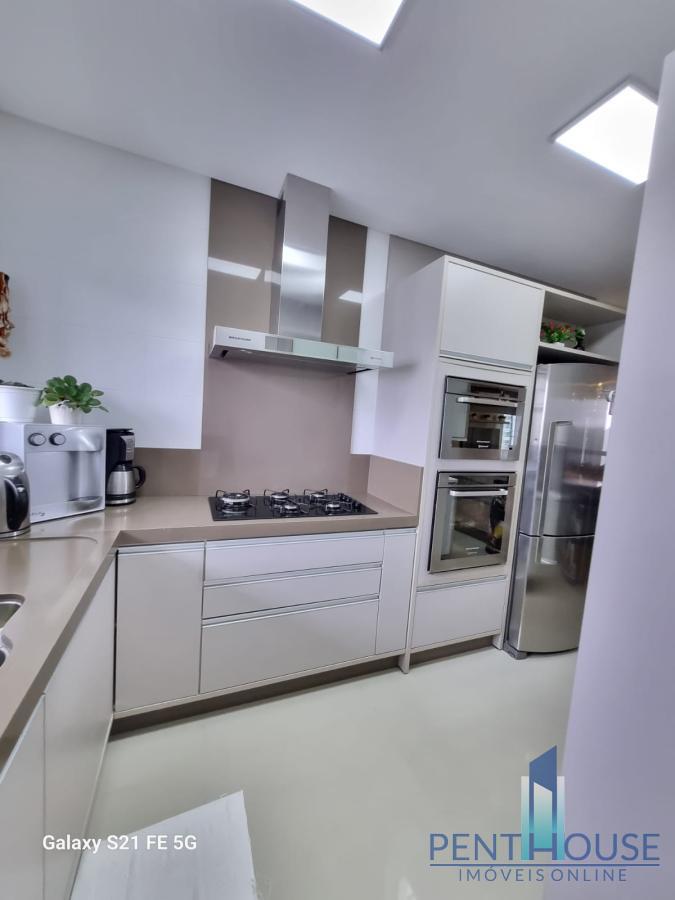 Apartamento à venda com 3 quartos, 136m² - Foto 24