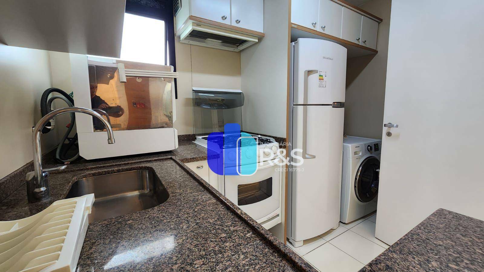 Apartamento à venda com 2 quartos, 60m² - Foto 5