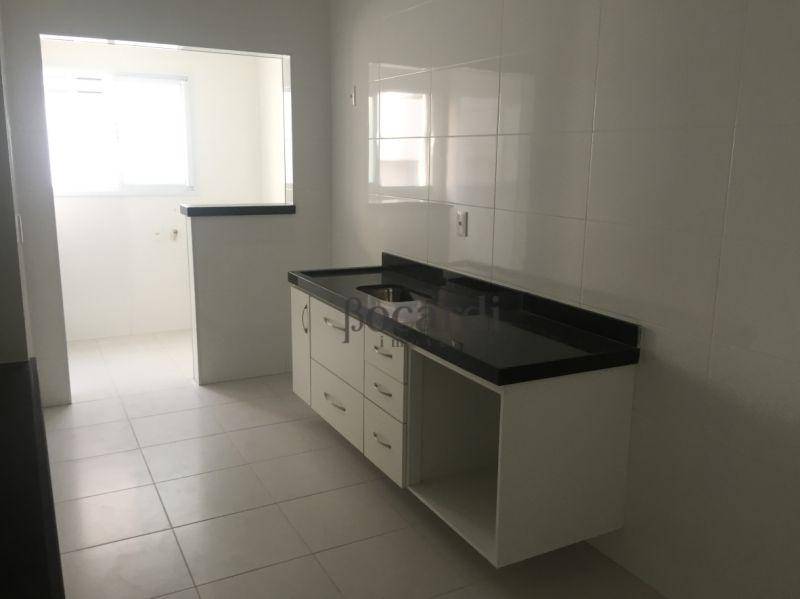 Apartamento à venda com 3 quartos, 113m² - Foto 7