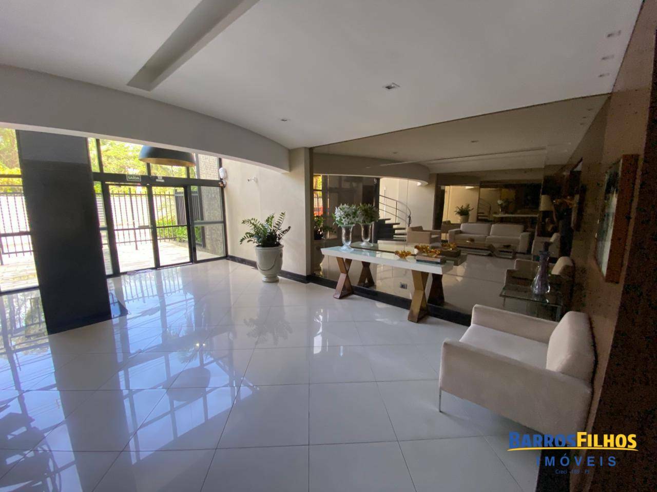 Apartamento para alugar com 3 quartos, 159m² - Foto 13
