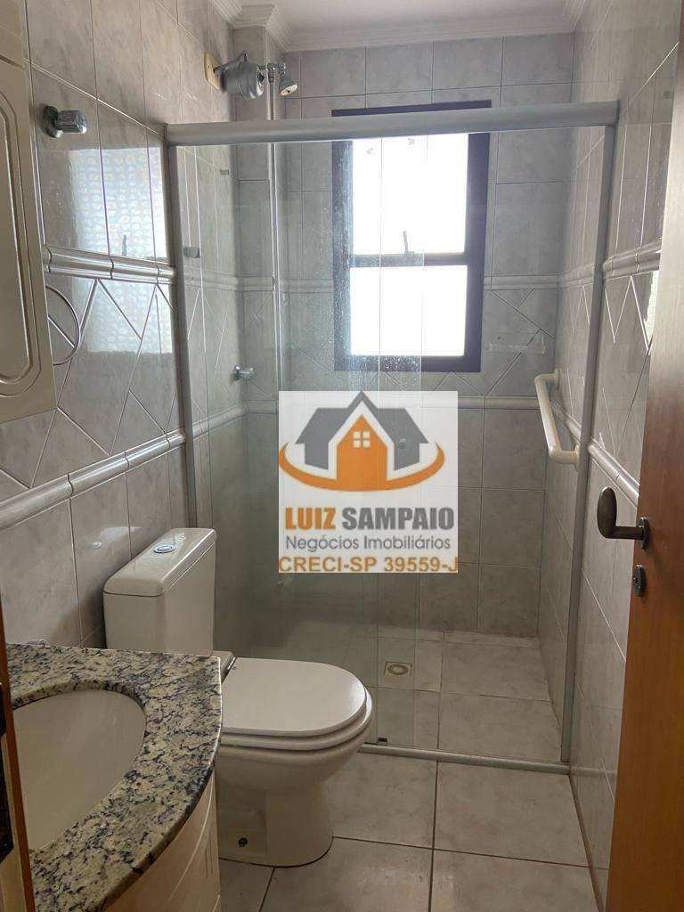 Apartamento para alugar com 2 quartos, 87m² - Foto 11