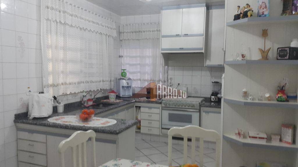 Sobrado à venda com 3 quartos, 225m² - Foto 20