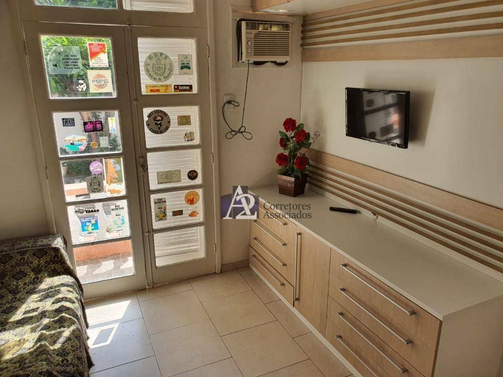 Casa à venda com 3 quartos, 250M2 - Foto 7