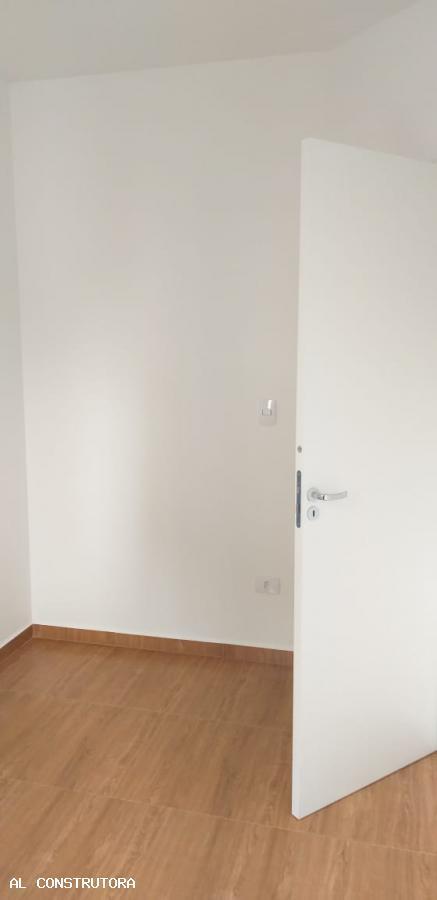 Apartamento à venda com 2 quartos, 47m² - Foto 17