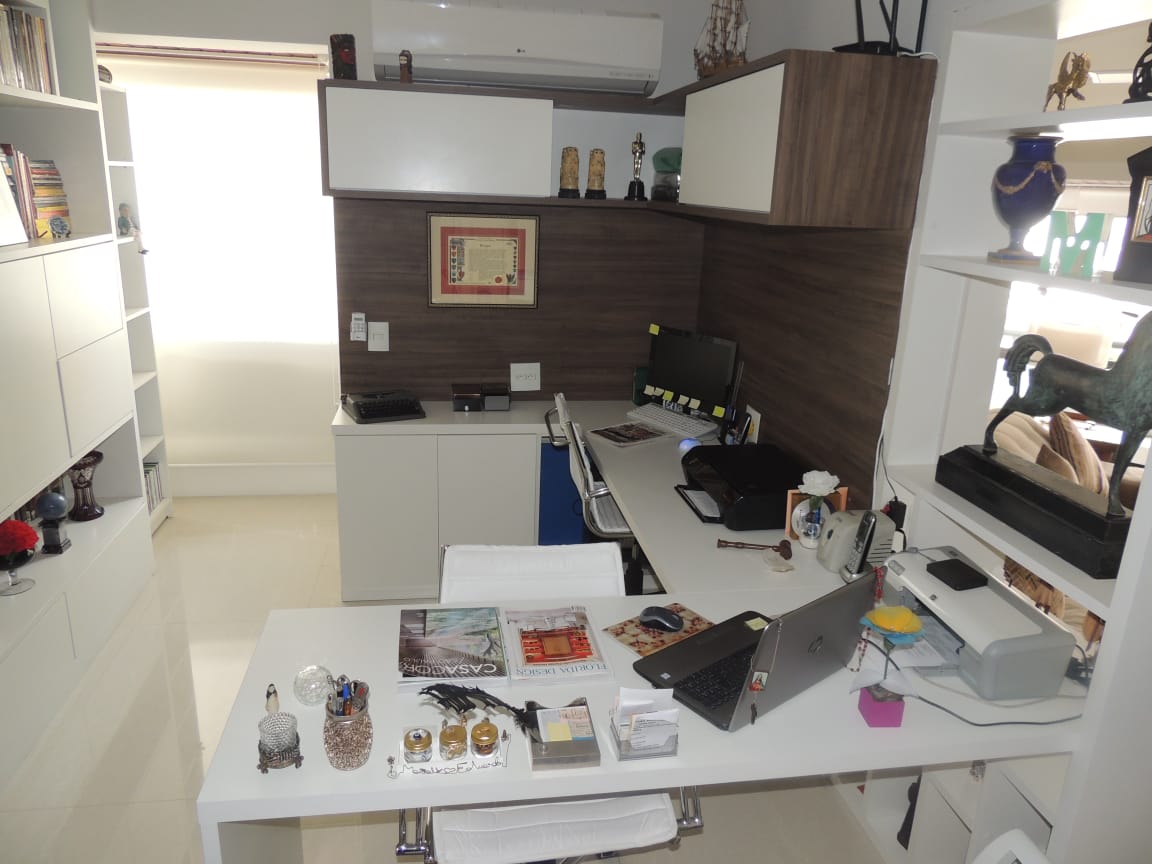 Apartamento à venda com 3 quartos, 260m² - Foto 11