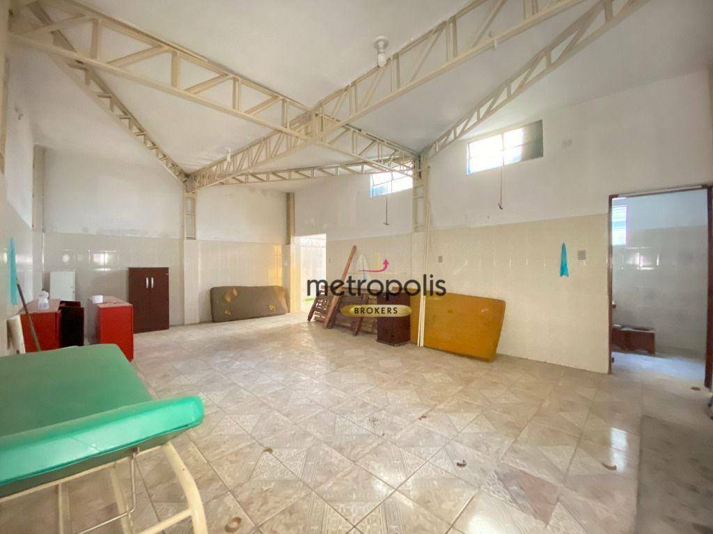 Casa à venda com 2 quartos, 250m² - Foto 28