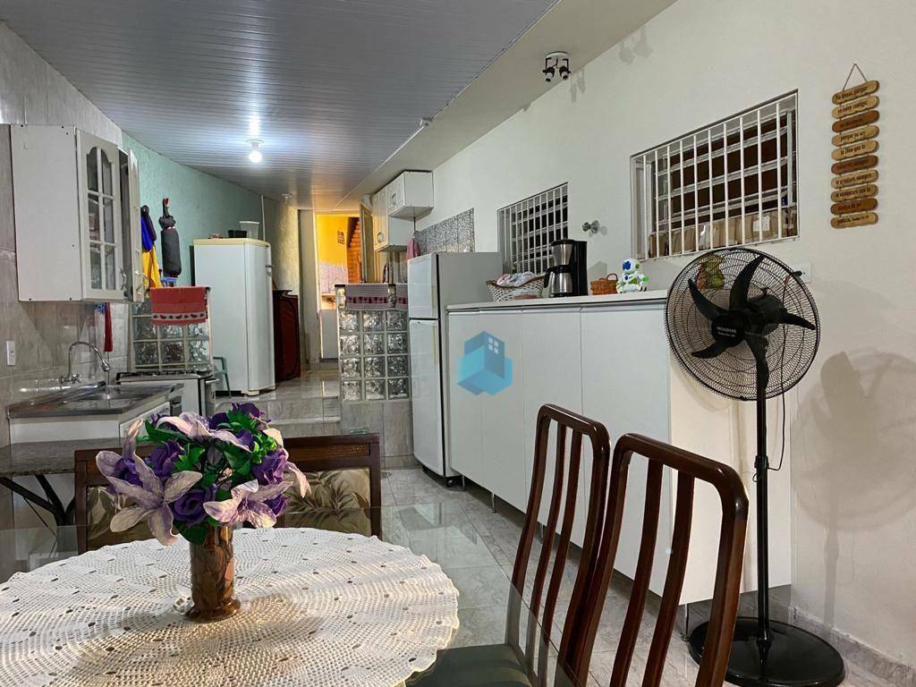 Casa à venda e aluguel com 3 quartos, 160m² - Foto 28