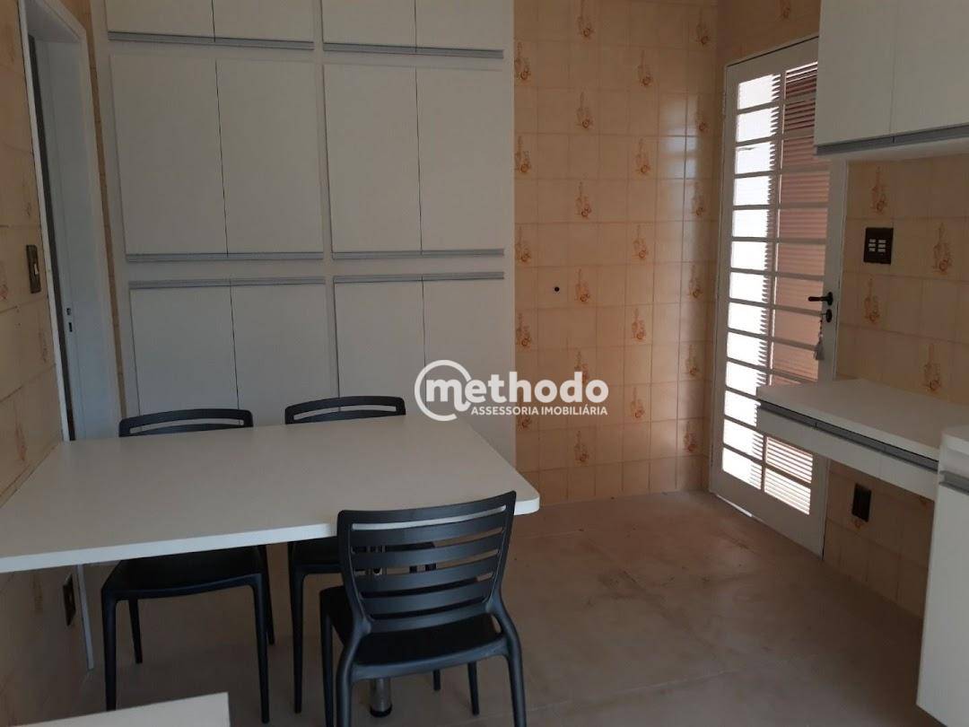 Casa de Condomínio à venda com 4 quartos, 280m² - Foto 2