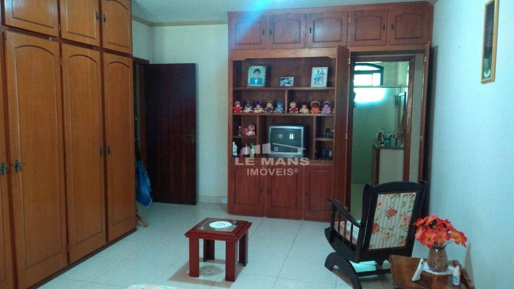 Chácara à venda com 5 quartos, 440m² - Foto 27