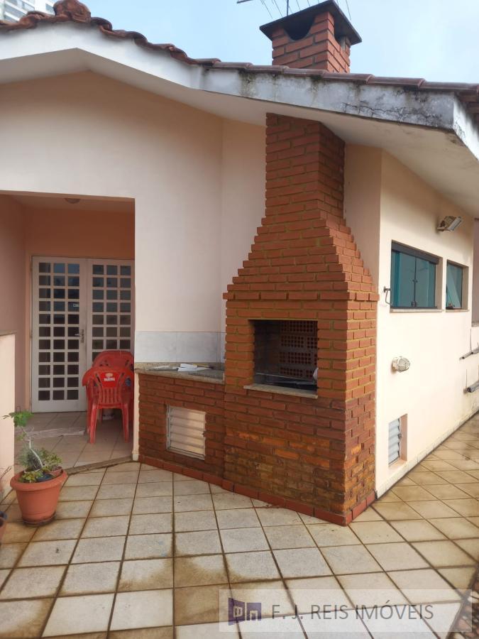 Sobrado à venda com 4 quartos, 250m² - Foto 4