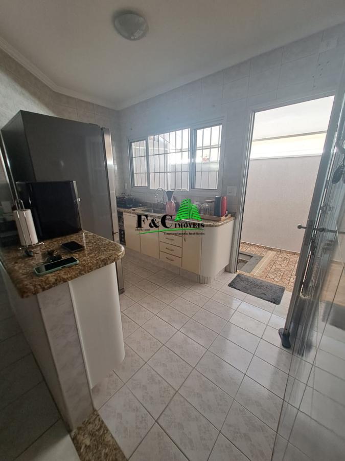 Casa à venda com 4 quartos, 152m² - Foto 19