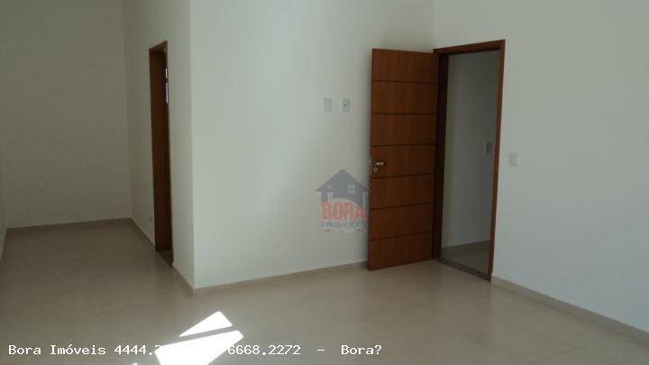 Casa à venda com 3 quartos, 250m² - Foto 10