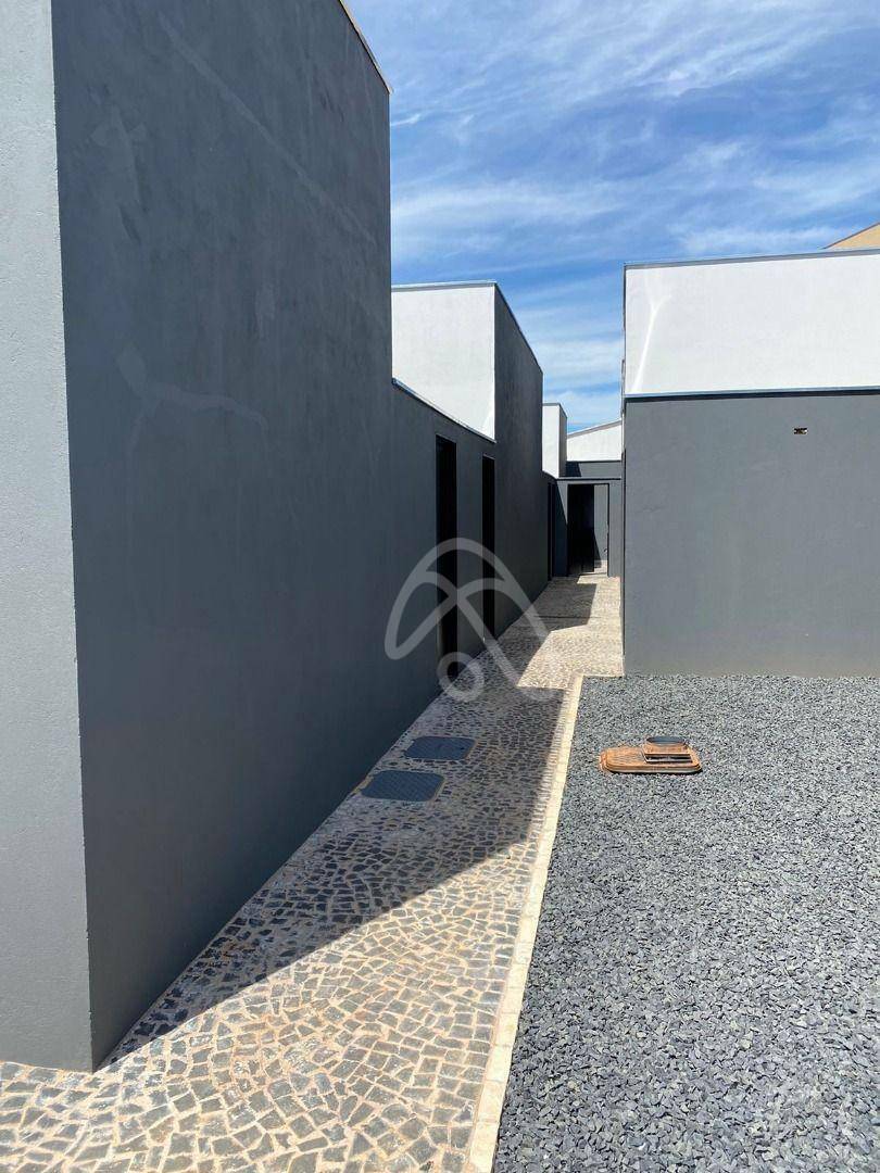 Casa à venda com 2 quartos, 46m² - Foto 7