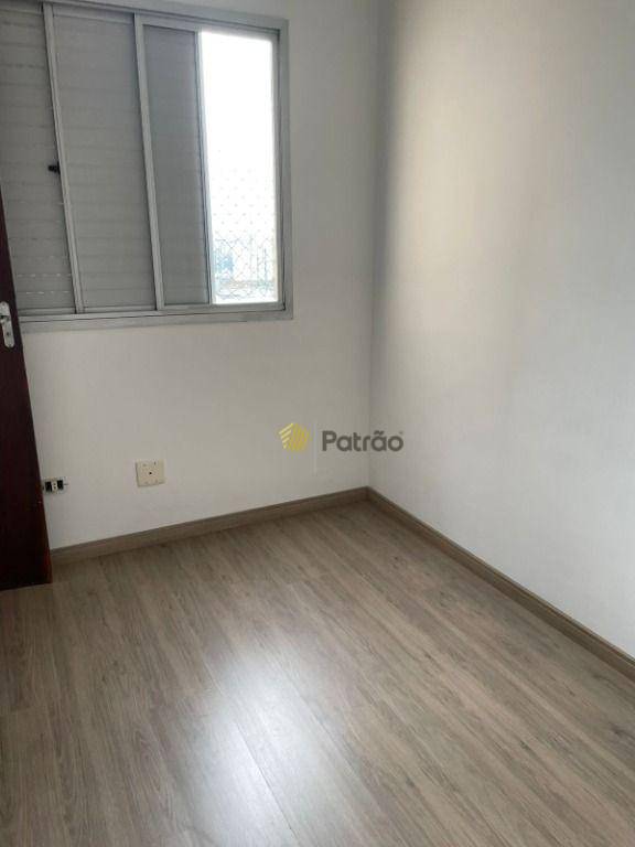 Apartamento à venda e aluguel com 3 quartos, 80m² - Foto 8