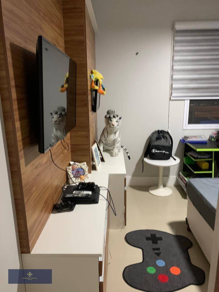 Apartamento à venda com 3 quartos, 113m² - Foto 18