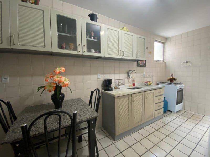 Apartamento à venda com 2 quartos, 70m² - Foto 5