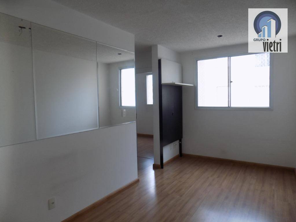 Apartamento para alugar com 2 quartos, 45m² - Foto 4