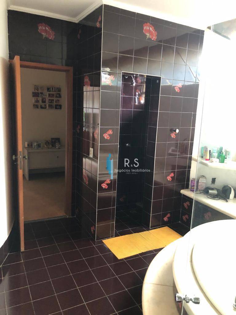 Chácara à venda com 4 quartos, 880m² - Foto 13