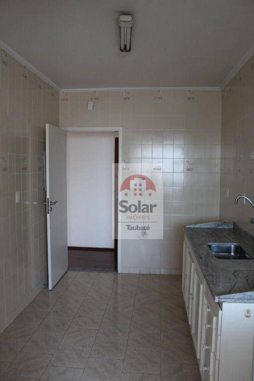 Apartamento à venda com 3 quartos, 104m² - Foto 4