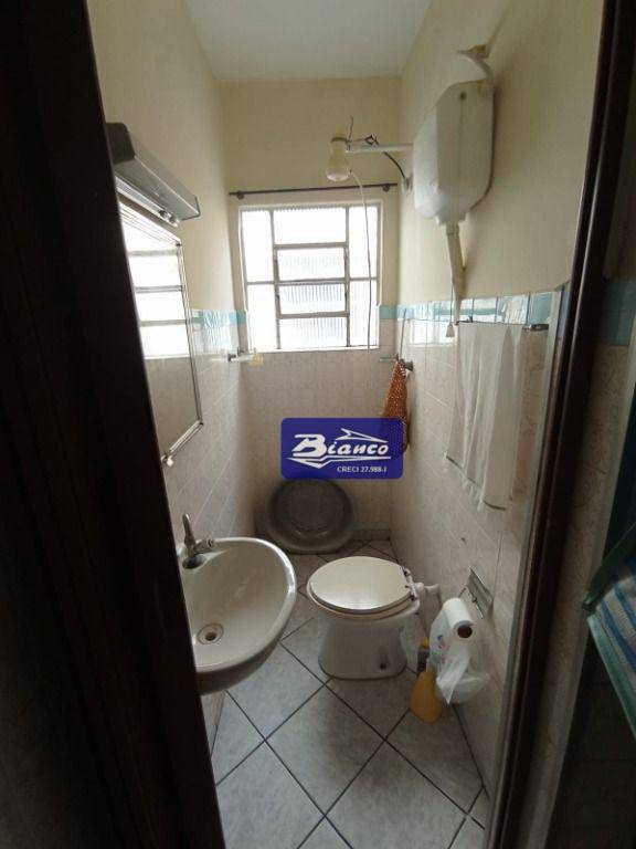 Sobrado à venda com 2 quartos, 164m² - Foto 9