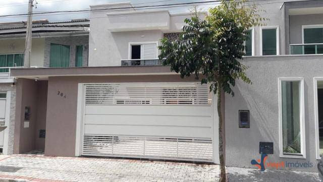 Sobrado à venda com 3 quartos, 132m² - Foto 1