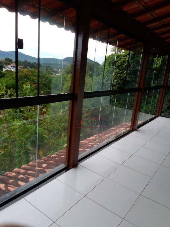 Casa de Condomínio à venda com 2 quartos, 180m² - Foto 2