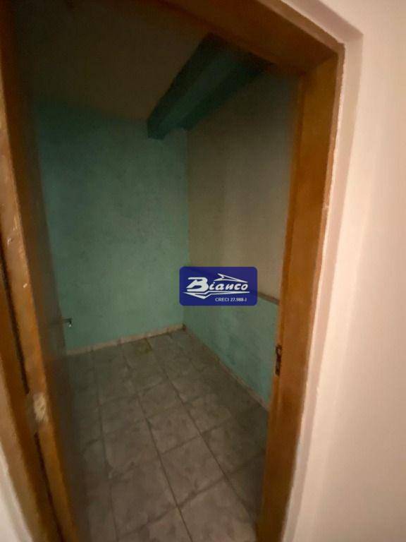 Sobrado à venda e aluguel com 4 quartos, 250m² - Foto 23