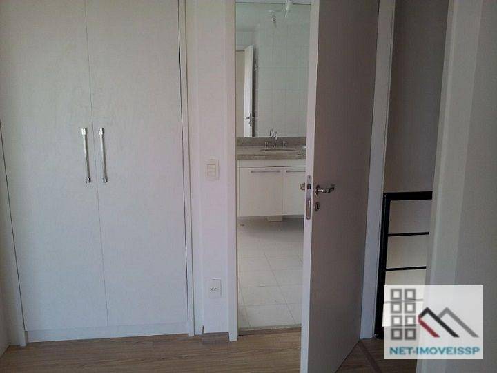 Apartamento à venda com 4 quartos, 227m² - Foto 17